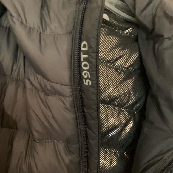 Columbia Men’s Down Jacket - Picture 6 of 6